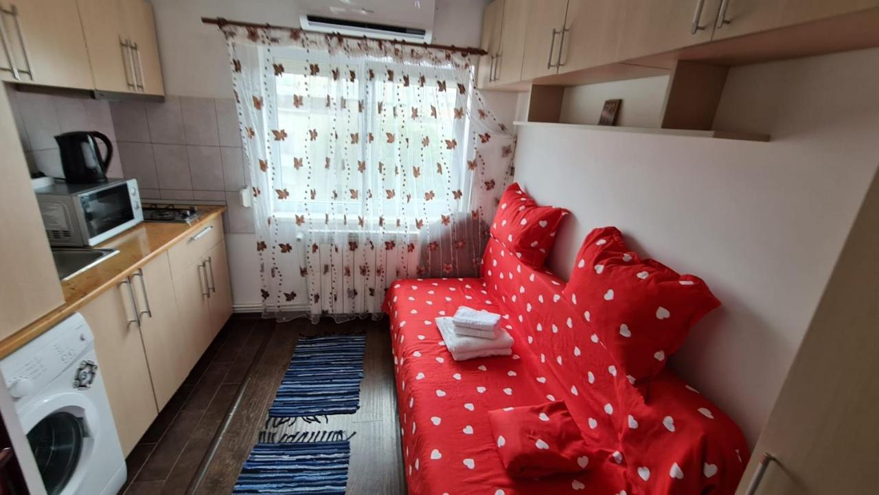Апартаменты Garsoniera Plaja Modern Centru Констанца Экстерьер фото